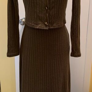 Elegant rib knitted maxi skirt co-ord in khaki